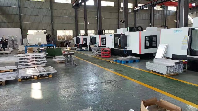 科鼎數控告知您鋁型材加工中心機床v18型號優勢有哪些？